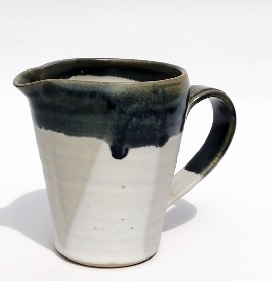 Stoneware Jug with Handle