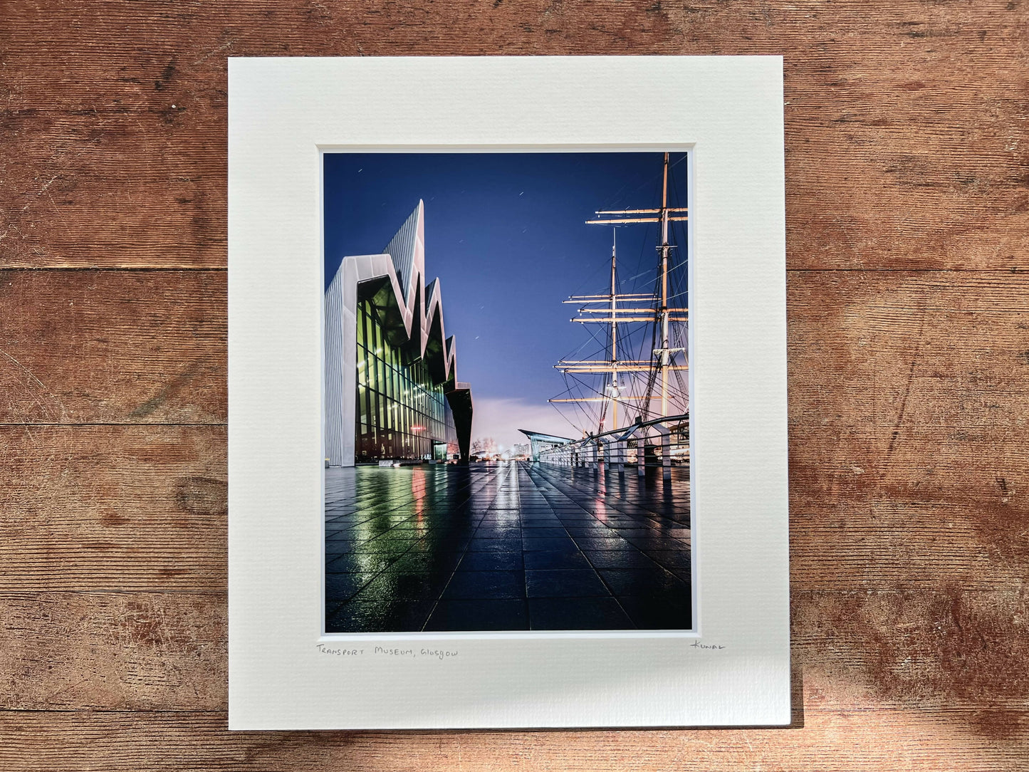 A silent night in city of Glasgow print