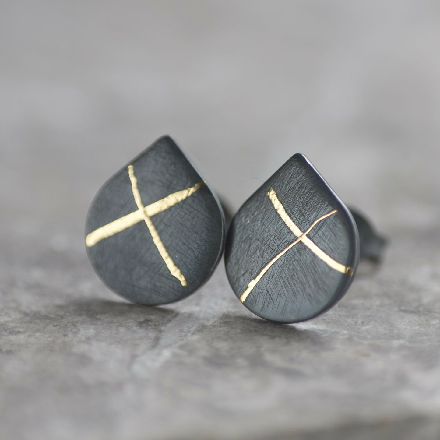 Oxidised Keum Boo 'X' Teardrop Studs