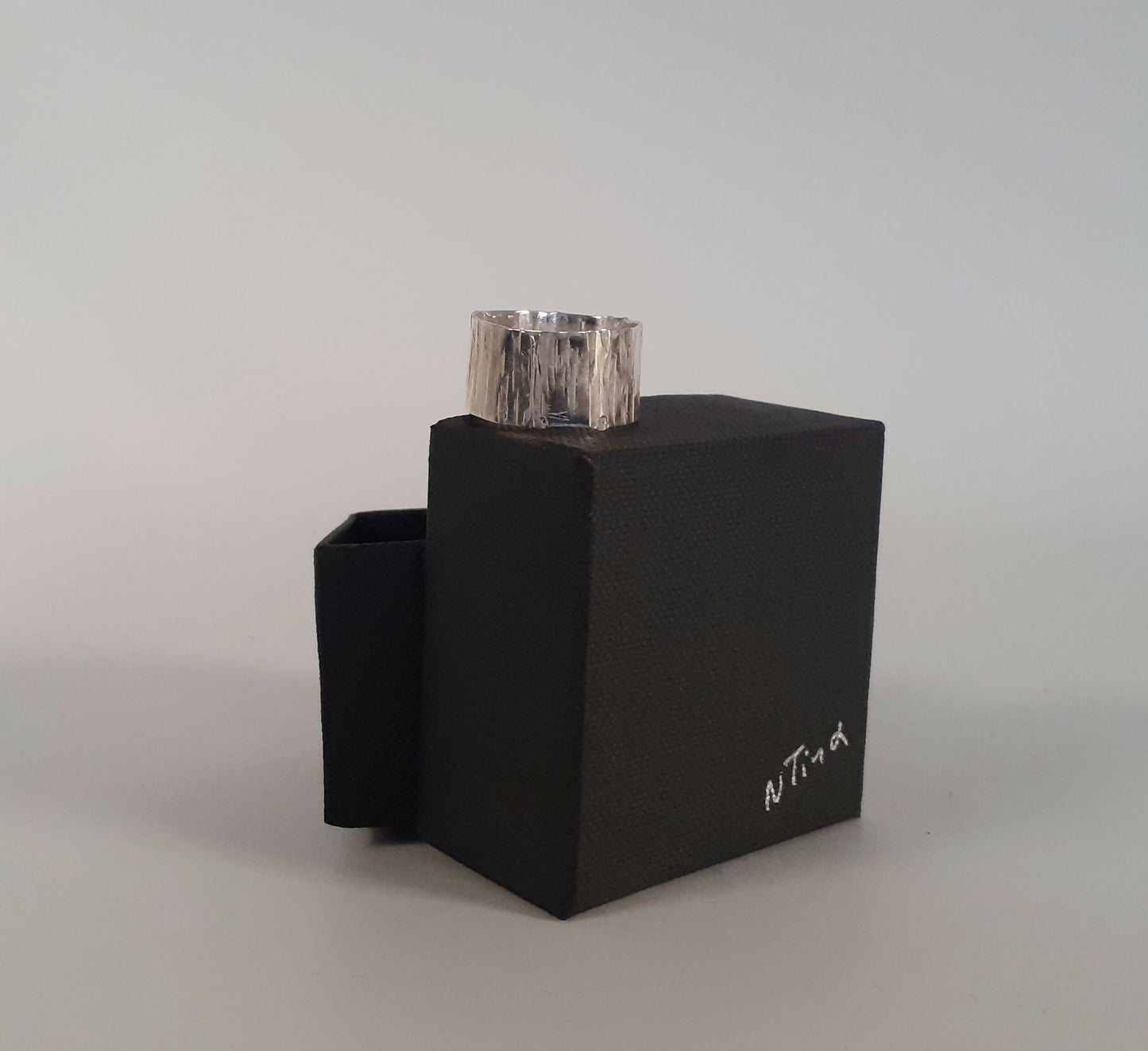 Adjustable sliver ring 10