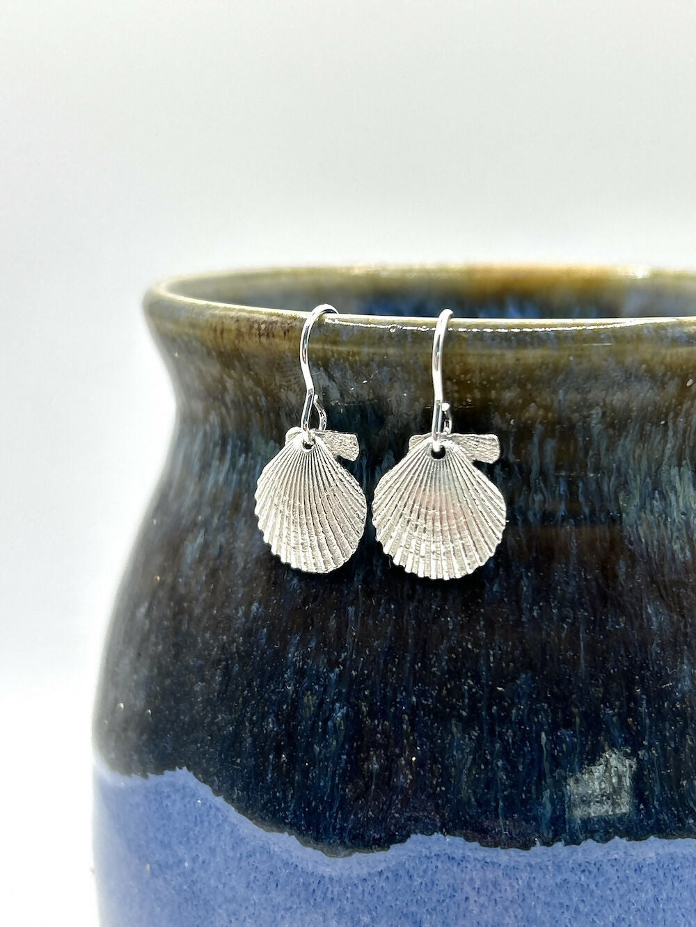 Silver Scallop Shell Dangle Earrings : Isle of Colonsay