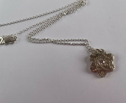 Fine silver flower pendant