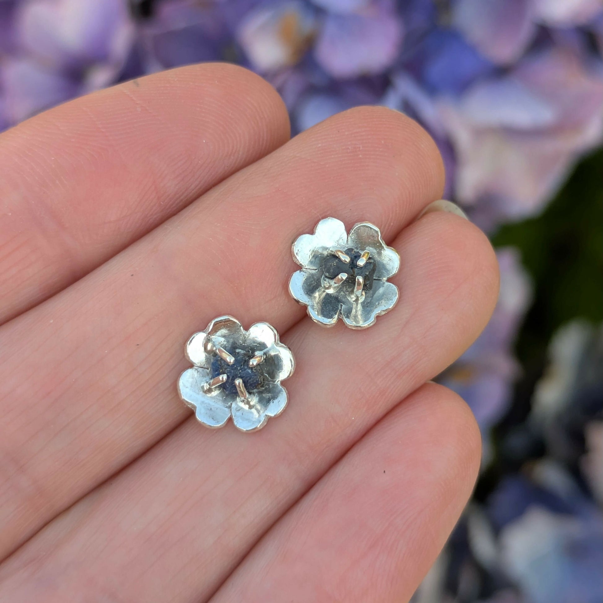 flower-earrings-raw-gemstone