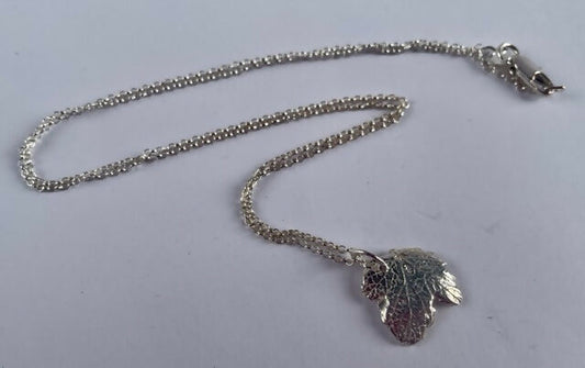 Fine silver redcurrant leaf pendant