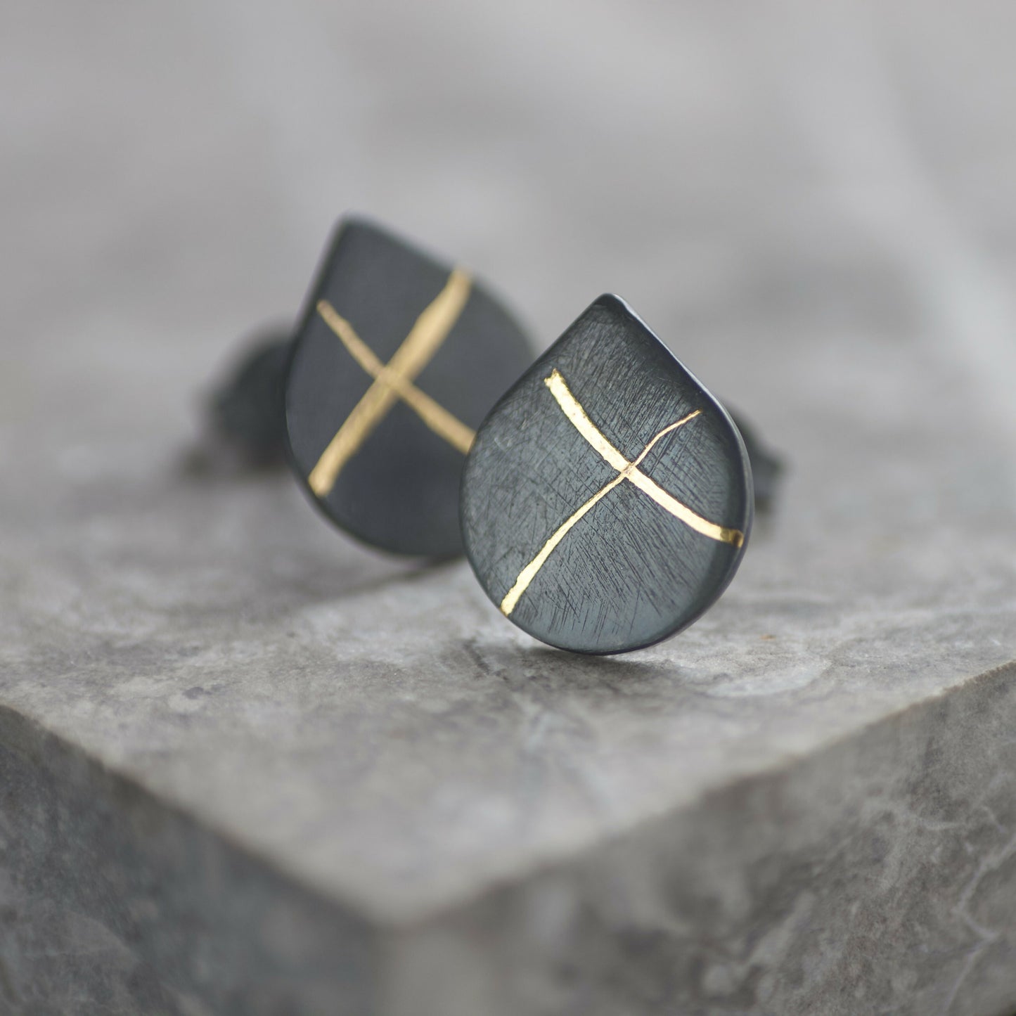 Oxidised Keum Boo 'X' Teardrop Studs