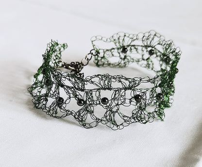 Dark Green copper wire bracelet with Hematite beads