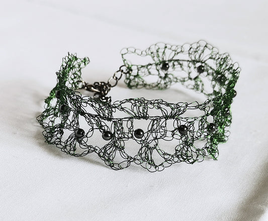 Dark Green copper wire bracelet with Hematite beads