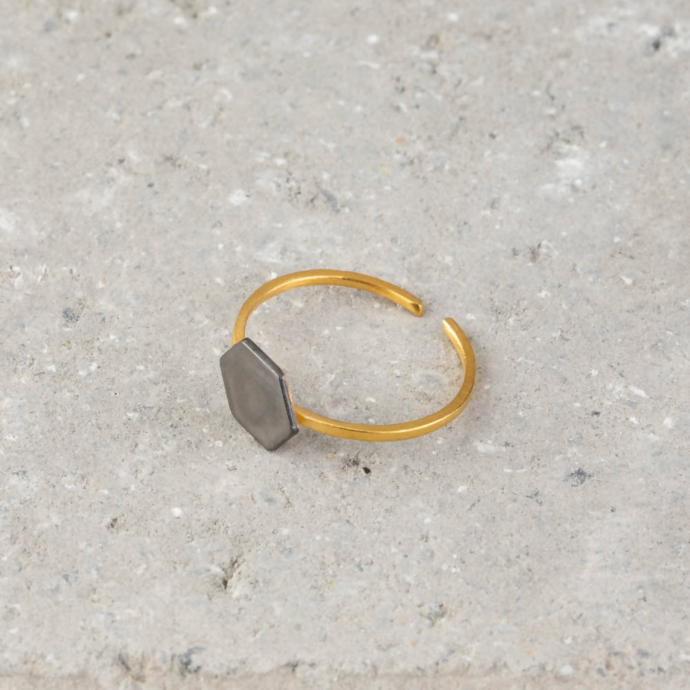 Ring Polygoon Fine Polygon Ring – Scottish Design Exchange
