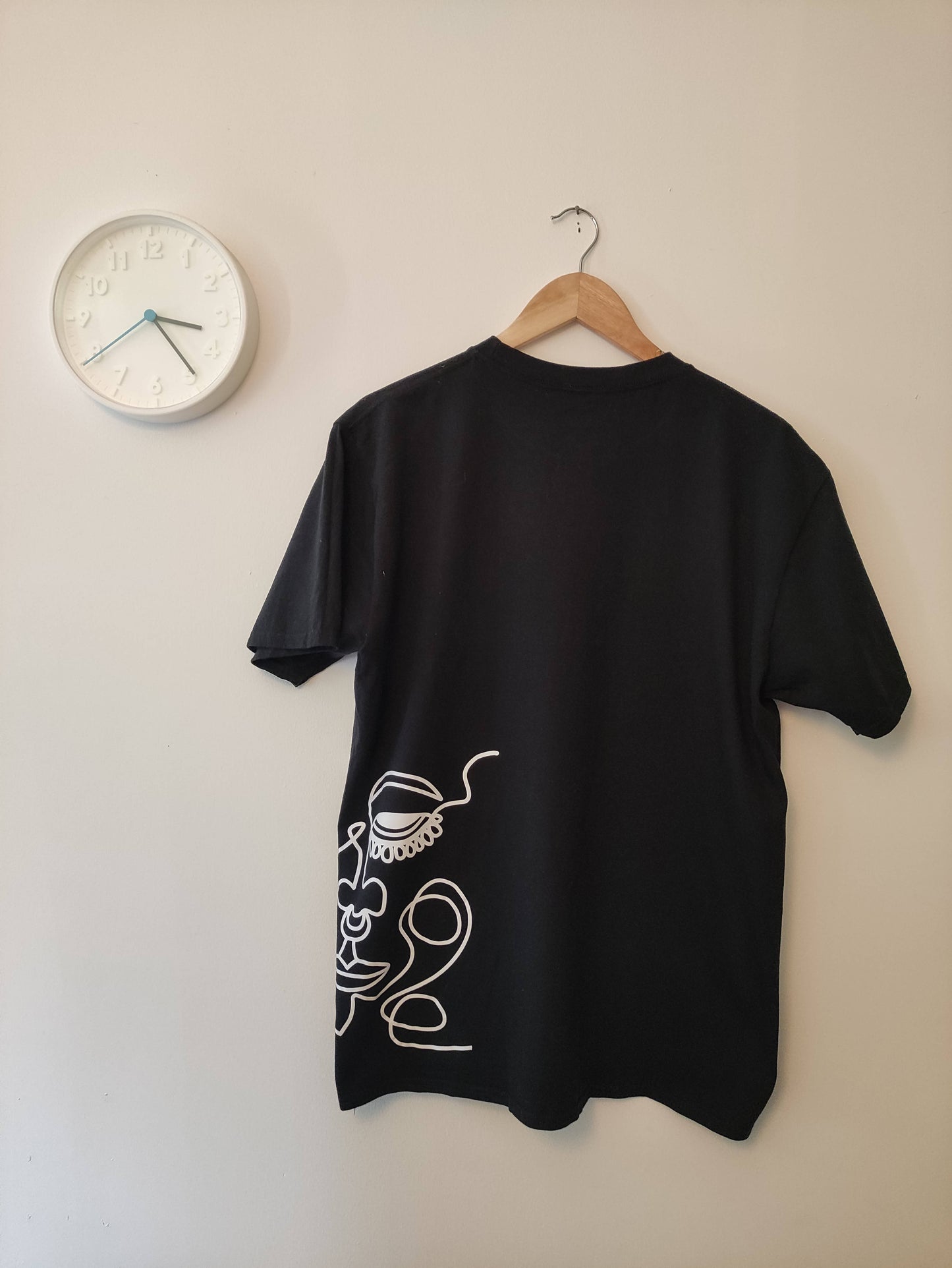 Linear faces Design 02, Side printed T-shirt – Scottish Design Exchange