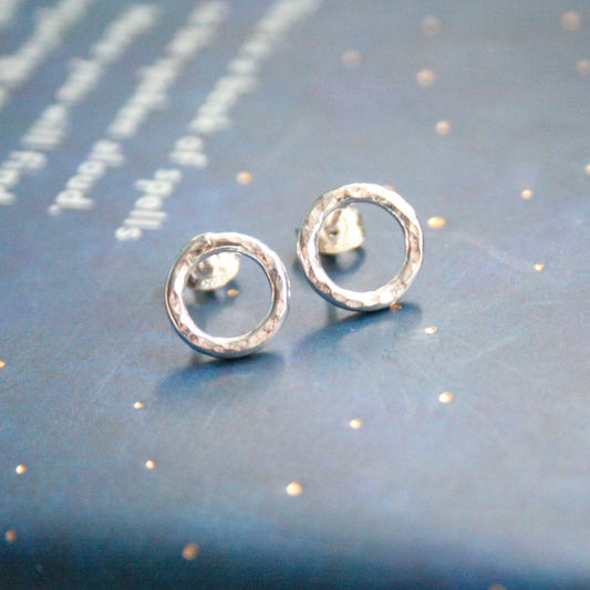 Hammered sterling silver circle stud earrings