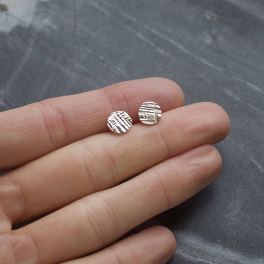 9ct Gold Criss Cross Disc Studs