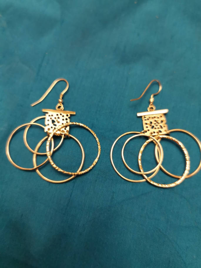 Hooped Gold Earrings with Rectangles
