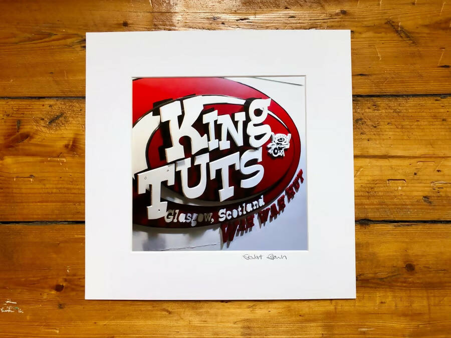 ‘King tuts’ Glasgow signed square mounted print 30 x 30cm